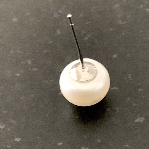 Men’s Large Real Freshwater Pearl Stud Earrings in Sterling Silver, Gift Pouch - Picture 7 of 10